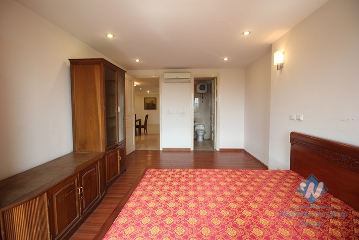 Four bedrooms apartment for rent in P building Ciputra, Ha Noi